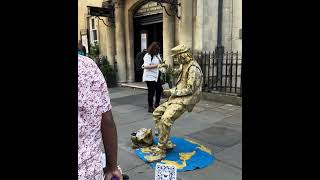 Bath #uk #tourism #trending #youtubeshorts #streetperformer