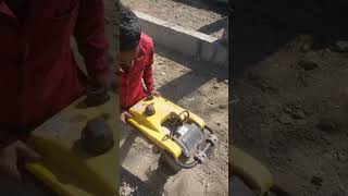 One tone soil compactor machine