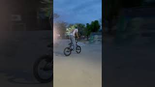 #reels #bmx #bmxparts #shortvideo #youtube #shortvideo #youtube #youtubeshorts #bmxpark #slowed