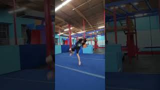 12 in roundoff fulls😎 #shorts #flips #flippingfeed