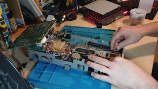 Repairing Tony's commodore 1570 disk drive