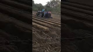 Massey Ferguson 1035 +eicher super star +mahindra arjun novo ac cabin आलू की बुआई करते हुए