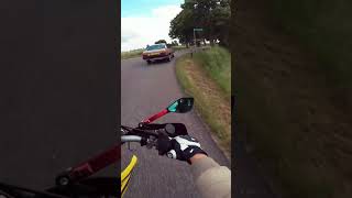 Overtaking BMW M3 with Suzuki Rm250!🆘💥