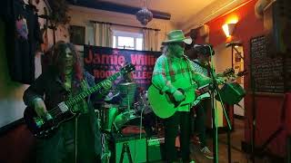 Jamie Williams & the Roots Collective Don't Keep Me Waiting 01 July 2023 Southgate Inn, Devizes