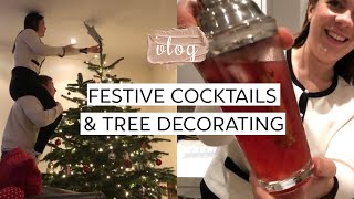 DECORATE THE HOUSE WITH ME + CHRISTMAS COCKTAILS 🍸