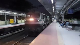 Classic GOC Green Liveried BGKT WDP4D Led SBC-JU Express (Via Davangere) Skips Akurdi At High Speed