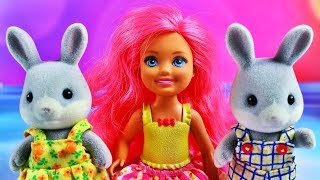 Barbie Chelsea & Sylvanian Families • Pomoc w obiedzie • bajki po polsku