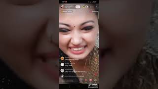 सोम्या पोखरेल tiktok लाइव में आके क्या क्या बोले एक बार जरूर देखें।