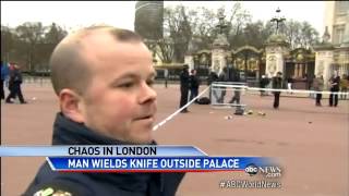 Caught on Tape Knife Brandished Outside Buckingham Palace - YouTube