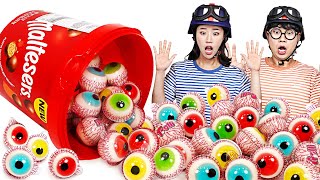 Maltesers Eyeball Jelly Mukbang Challenge 몰티져스 먹방 by yomi yami