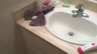 BATHROOM TOUR (NOT CKICKBAIT)