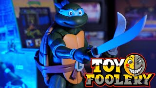 NECA TMNT Pizza Club Leonardo Toy Review