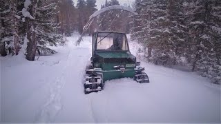 На вездеходе по зимнему лесу