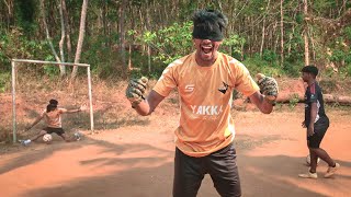 GOALKEEPER IN BEAST MODE BLIND FOLD CHALLENGE