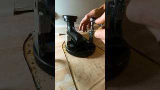 Installing a skirted toilet 💦🚽 #plumbing #plumber #diy #shortsvideo