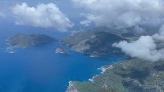 DANS LES NUAGES D'ÖLÜDENIZ