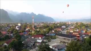 Fahrt mit dem Heissluftballon in Vang Vieng, Laos