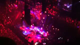 Pearl Jam   Barclays Center   Brooklyn   NY   10 19 2013   Black