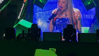 Hyoyeon is cutely surprised by the sound problem at Heineken Countdown 2023 in Hanoi, Vietnam