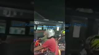 Hal Aneh Saat Kereta Api Lewat di Surabaya