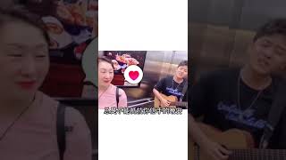 ［挑战365天电梯唱歌］03乘坐电梯时，你们也会装作很认真的盯着楼层看吗？