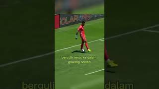 3 Momen Kiper Bunuh Diri Terkonyol #football #shorts #sepakbola