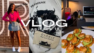 WEEKLY VLOG : GOING TO SEE THE DEADPOOL MOVIE| GETTING PACKAGES FROM BRANDS | MAKING SHRIMP TOSTONES