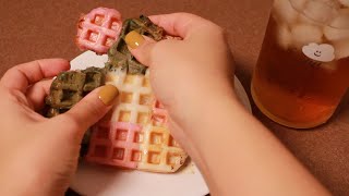 ASMR 겉은 바삭 속은 쫀득! 꿀떡와플과 매실주스 /수다영상/ honey tteok waffle and Green plum juice / Eng sub 日本語字幕