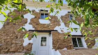 AX1337 Cortijo Las Ventanas, Riogordo.  Video 2 of 10 :   Side of main house from drive