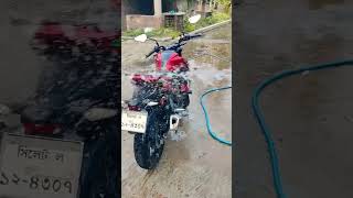 Taking bath🚿 #shorts #shortvideo #bike #bikelover #bikelife #bikewashing #biking  #trend #trending