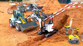 MONSTER DETAILED RC EQUIPMENT - SCALEART RC TRUCKS - KRAMER RC WHEEL LOADER - BOBCAT MINI EXCAVATOR