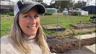 What a MESS!!! Wind damage, Update and clean up on the flower farm | Bonus Bouquet Harvest!! 💐🌻💕