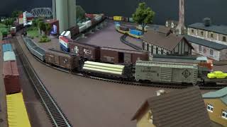 N Scale Freight on Atlas Snap Track