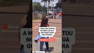 Mulher endemoniada grita fora Bolsonaro no meio da rua#shorts #lula #eleições2022 #bolsonaro #igreja