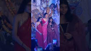 Sushmita Sen enjoying Durga Puja with her family #sushmitasen #arya #family #