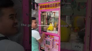 Taiwan claw machine 😅