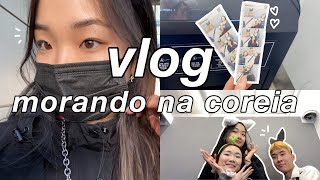 vida na coreia | vlog: hongdae e itaewon com amigos, muita comidinha, photo booth coreano, etc.