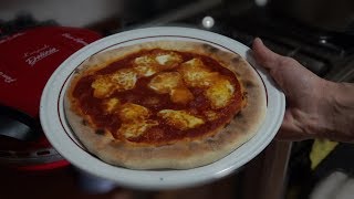 Pizza Napoletana cotta nel forno Ferrari !!