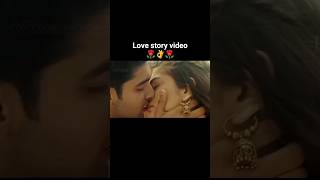 लड़के ने लड़की को छत पे बुला कर kiss 😘 कर दिया ||बच्चे न देखे। || Kising seen #kiss #short #shorts