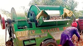 wheat thresher & tractor | tharesher machine working in Punjab Pakistan