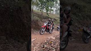 Our moto trip around mountains and waterfals near Ella #srilanka #motolife #advmoto #crf250l #ceylon