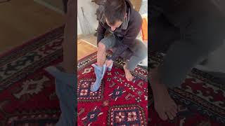 How to Improvise Socks. Foot Wrap #improvisation #diy #survival  #footcare