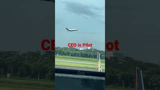 PILOT IS CEO OF COMPANY #shorts #takeoff #airport #airplane #pilot #ceo #travel #travelvlog #ldr