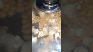 making popcorn #viral #shorts #shortvideo