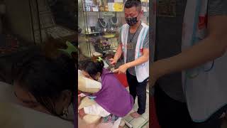 Knife massage in Taiwan  😮