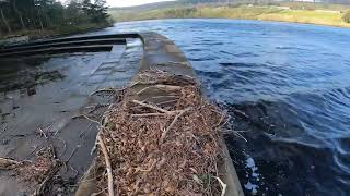 Very windy walk around Strines reservoir & the tower, Peak District