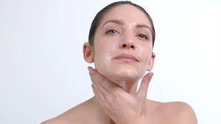 Commment appliquer le Lait Antirougeurs - How to apply the Redness relief dermocleansing Lotion