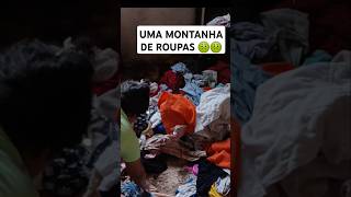 Uma montanha de roupas #faxinanasala #organização #limpeza #faxinanacasatoda #faxina #casa