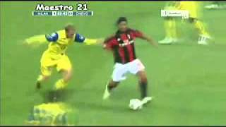 Ronaldinho entorta rival - Milan 3x1 Chievo 17/10/2010