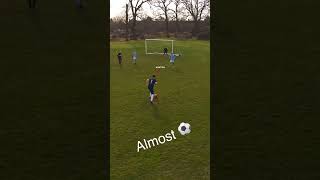 Trying score with my left #sundayleague #brookerbros #football #soccer #sundayleaguefootball #skill